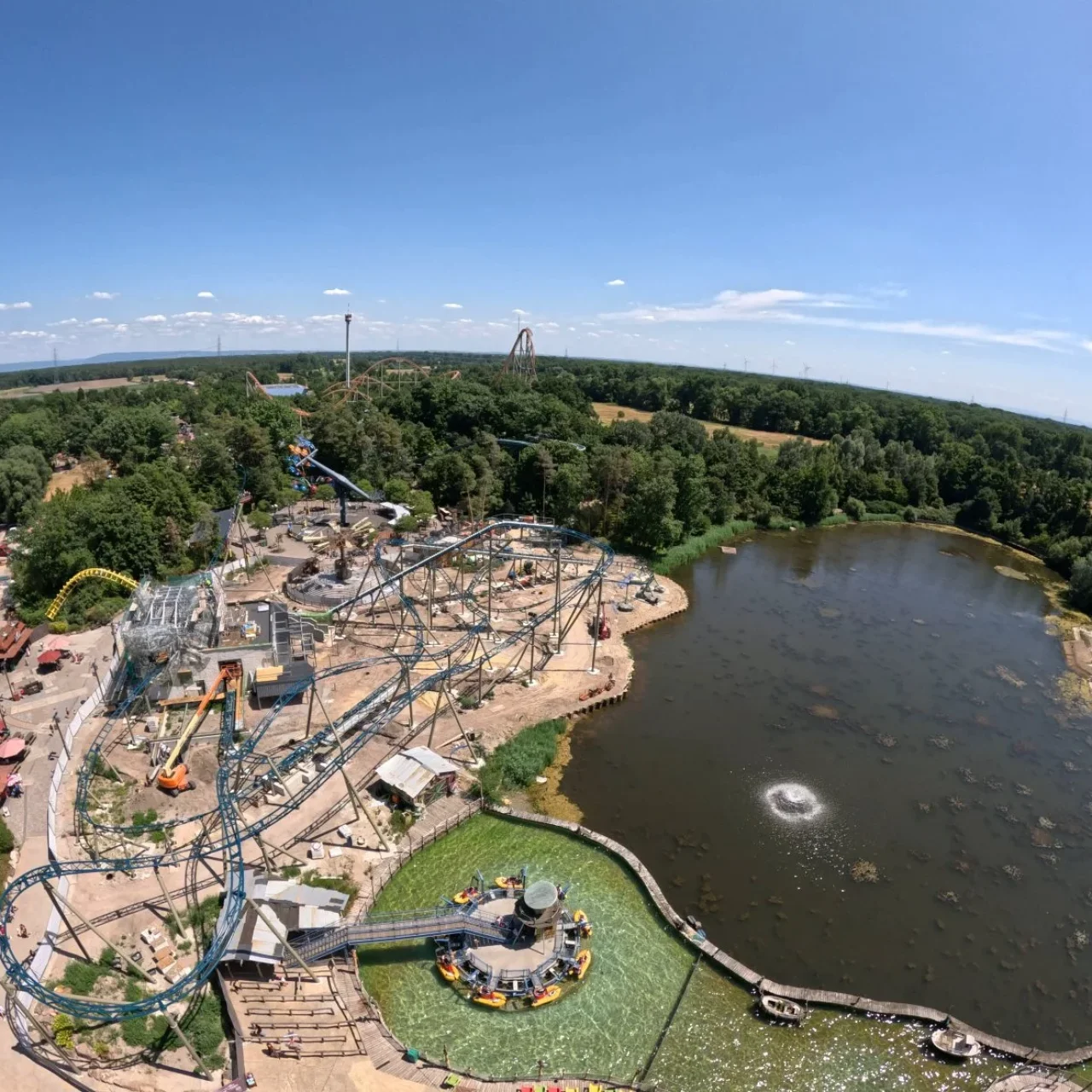 Un Family Coaster Gerstlauer à Plopsaland Deutschland
