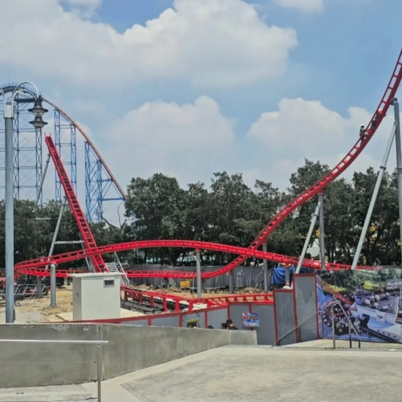 Speedway Stunt Coaster : un Family Boomerang Vekoma à Six Flags Mexico